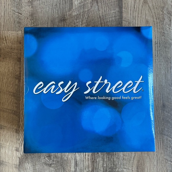 Easy Street Women’s Solana Platform Boots - Picture 8 of 8